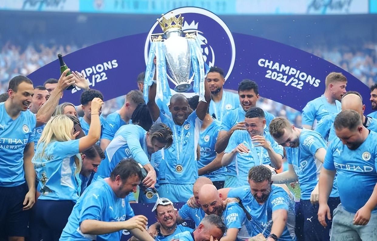 曼城取得连胜,夺得关键三分 曼城取得连胜,夺得关键三分