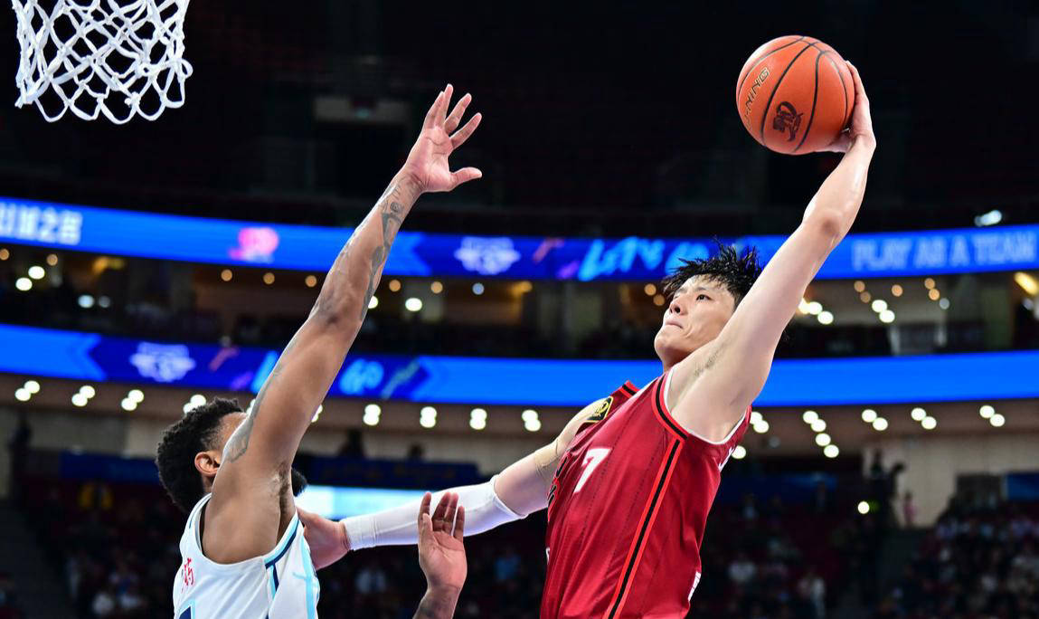 北京首钢大胜四川男篮,实现胜利 北京首钢大胜四川男篮,实现胜利