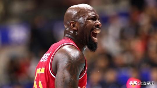 黑龙江队大胜贵州男篮,引领胜利气势如虹 黑龙江队大胜贵州男篮,引领胜利气势如虹