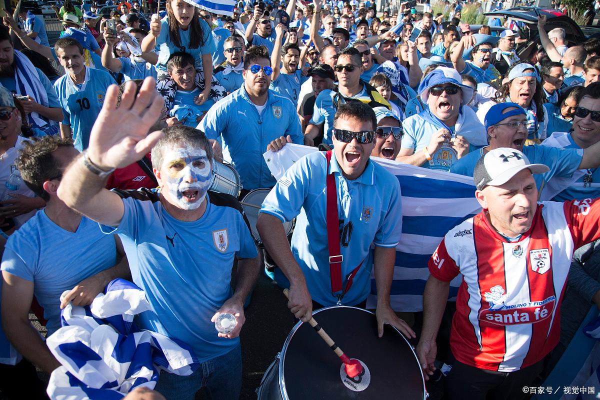 包含沃尔夫斯堡迎战汉堡，争夺欧战资格的词条